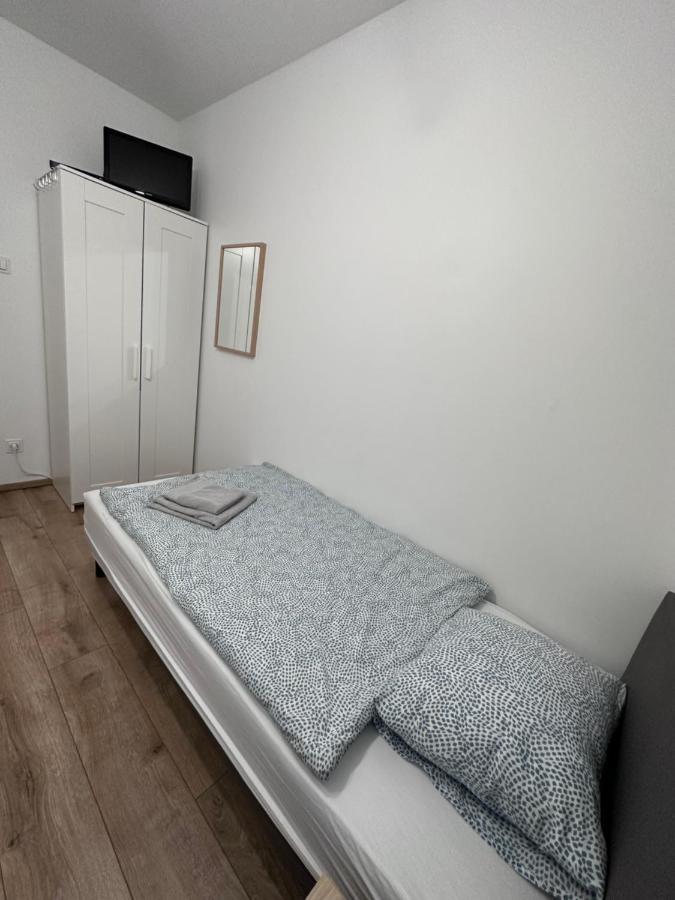 Pruszkowskie Mieszkanko Pruszków Exterior foto